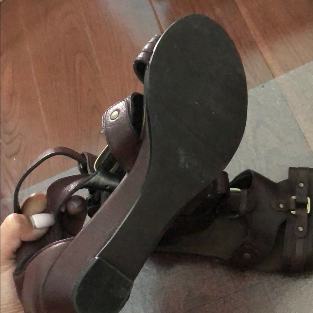 Sandals - Picture 4 of 5